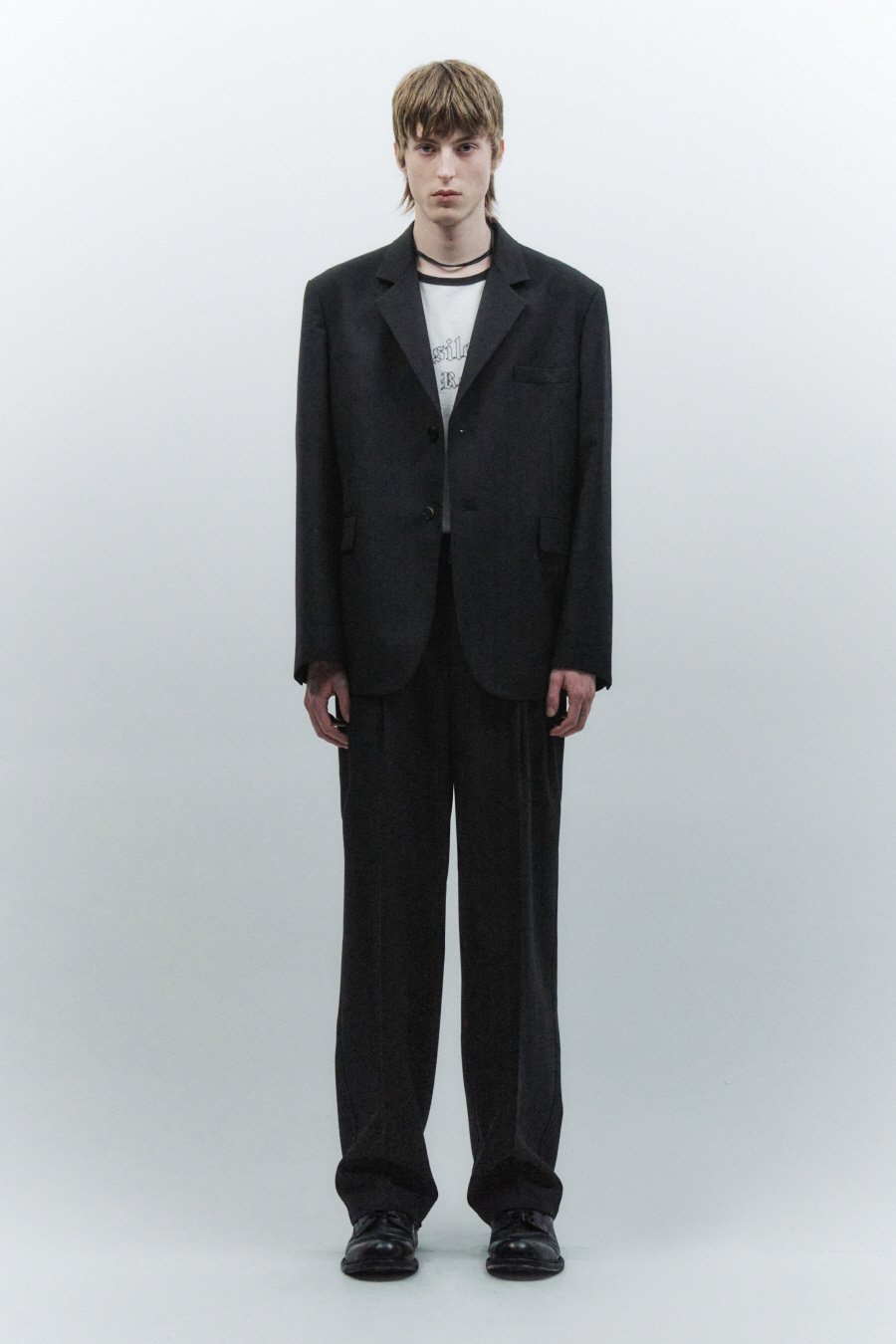 【INSILENCE】 BELTED TWO PLEATED WOOL PANTS : BLACK 12,487円
