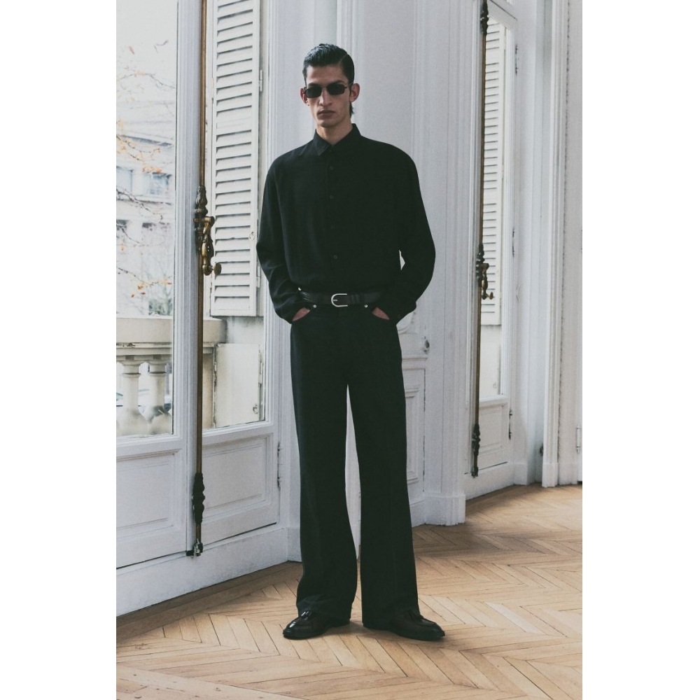 H&M レギュラーフィットクリンクルシャツブラック