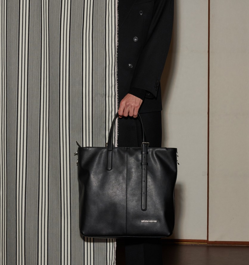 NO.52 TOWER TOTE BAG（ブラック）スタイリッシュなブリーフケース タワー型デザイン