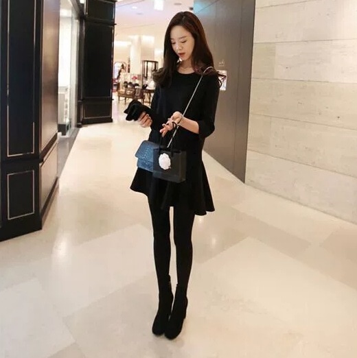 レディース トップス ワンピース ミニ ショート 膝上 7分袖 ラウンドネック タイト スリム 細身 フリル 大人可愛い きれいめ シンプル 上品 おしゃれ フォーマル 都会的 ラグジュアリー