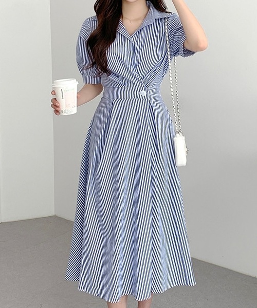 レディース ワンピース シャツワンピ フレア ロング 5分袖 パフスリーブ Vネック 襟付き フレア Aライン タック ウエストマーク ハイウエスト ボタン 大人可愛い 上品 エレガント ストライプ