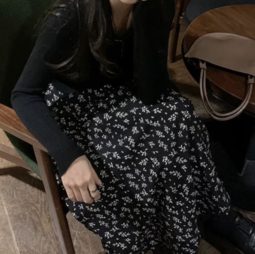 スカート フレアスカート ロング丈 かわいい 大人可愛い きれいめ シンプル カジュアル 大人 上品 おしゃれ お洒落 大人女子 こなれ感 個性的 主役級 存在感 美容師 メイクアップアーティスト