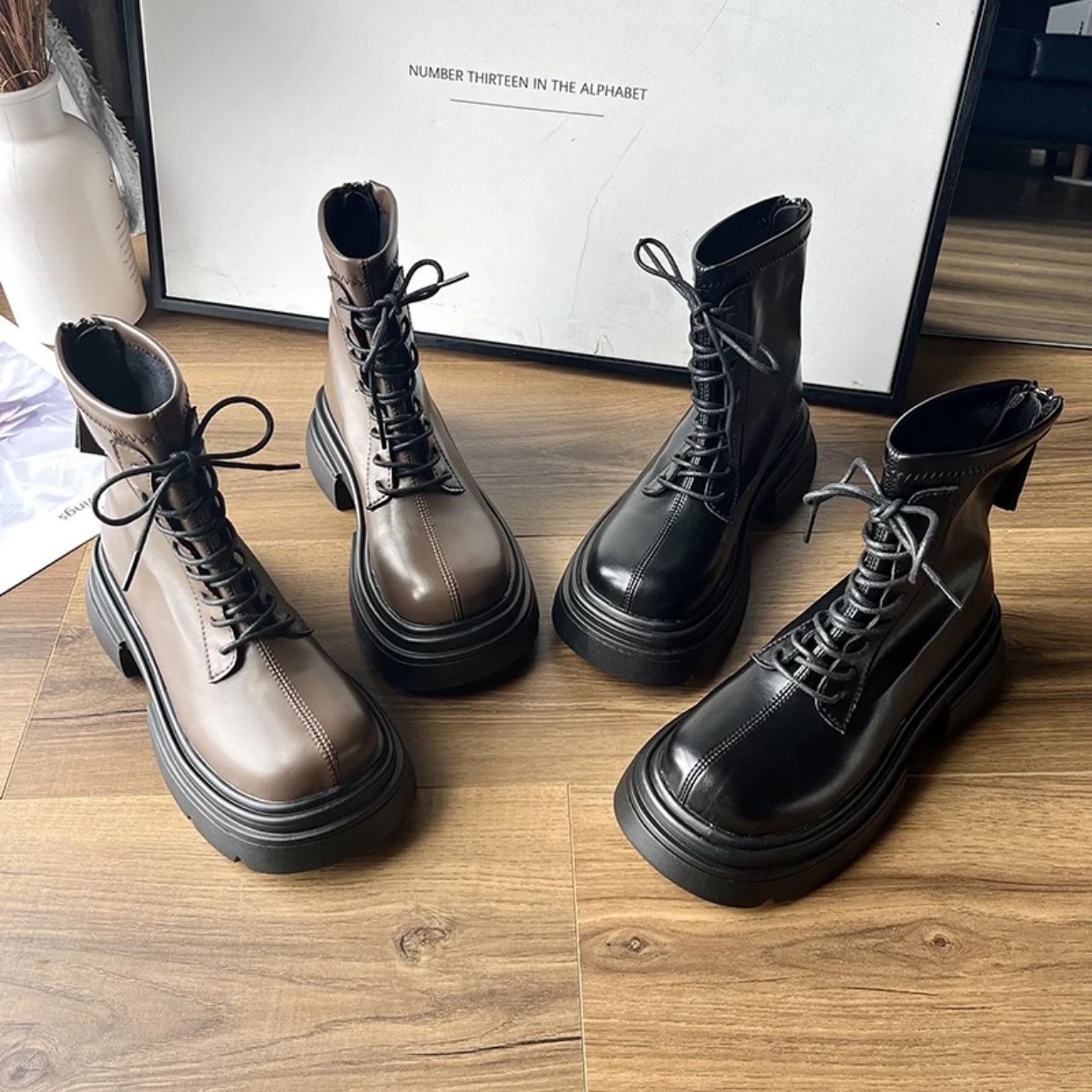 大人気！ 厚底シューズ スクエアマーティンブーツ新作2025秋夏チェルシーショートブーツレディース 韓国 ブーティー メガ割 qoo10