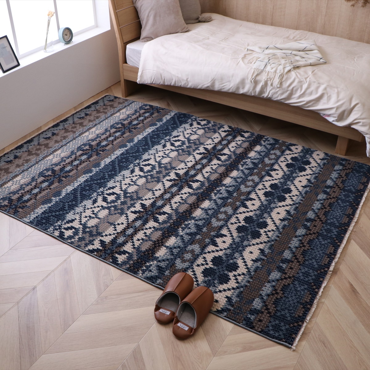 【I】【代引不可】イケヒコ ウィルトンラグ ルチル ブルー 133×190cm　アクセントラグ 北欧 リビングラグ 2370509【北海道・沖縄・離島不可】【代引不可/沖縄