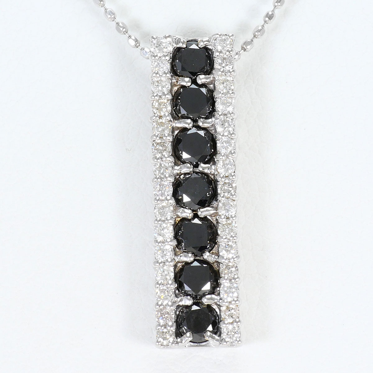 K18 18金 WG ホワイトゴールド ネックレス ブラックダイヤ 0.75ct ダイヤモンド 0.30ct カード鑑別書 総重量約3.4g 約40cm ジュエリー 中古