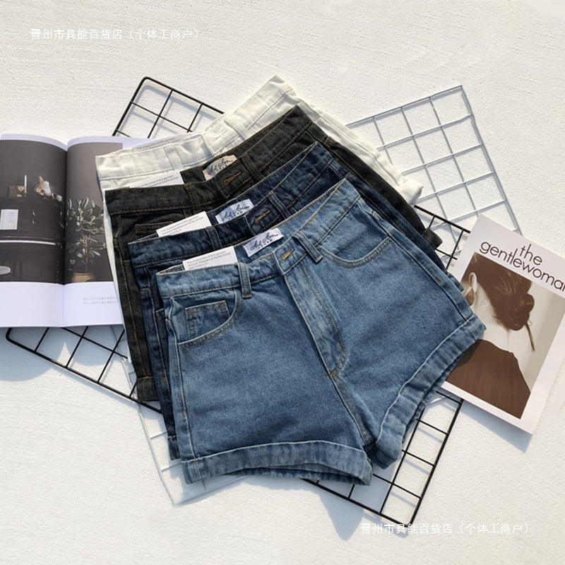 レトロクラシックでスリムな脚長効果のあるゆったりとしたウォッシュ加工のロールアップデニムショートパンツワイドレッグホットパンツ