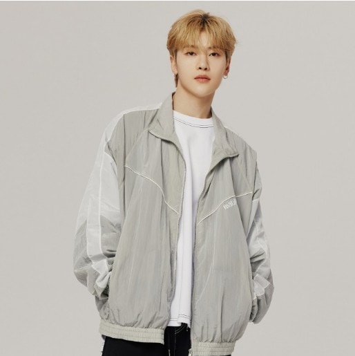 [ZB1 23 FWコレクション] CROSS LINE INCISION WIND JACKET