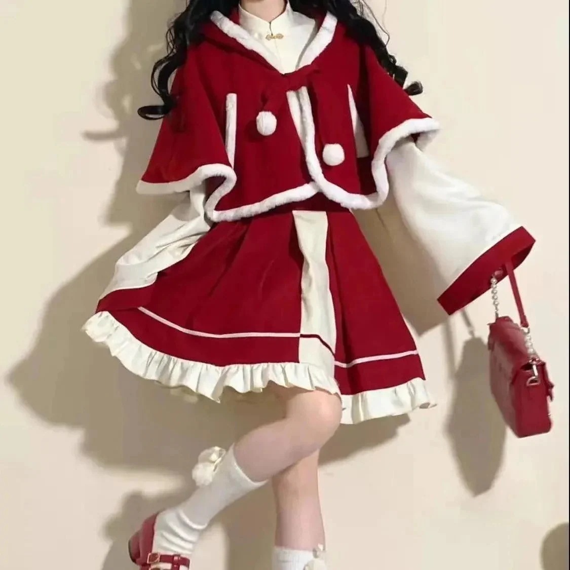 サンタコスプレ秋冬スーツ女子学生ゆったりフード付きケープショール＋長袖インナーシャツ＋スプライシングハーフスカート3点セット