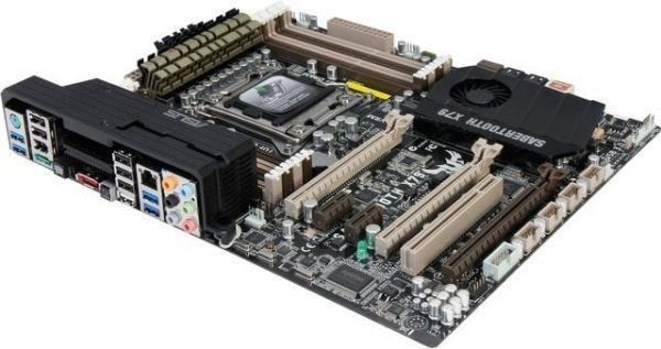 ASUS SABERTOOTH X79 LGA 2011 Intel X79 SATA 6Gb/s USB 3.0 ATX Intel Motherboard