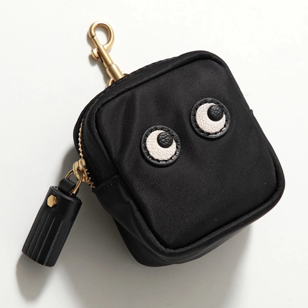ANYA HINDMARCH アニヤハインドマーチ イヤホンケース アイズ イヤホン ポーチ 193610 レディース ナイロン エアーポッズ エアポッズ BLACK 5050925193610