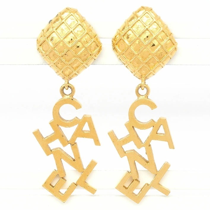 シャネル スイングロゴ ひし形ワッフルモチーフ クリップタイプ 【イヤリング】