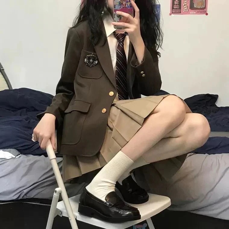 セットアップ女子高生 制服 セーラー服 女子高校生 学生服 セットアップ 4点上下セット JK制服 文化祭 学園祭 可愛い 蝶ネクタイ付き ハロウィン イベント