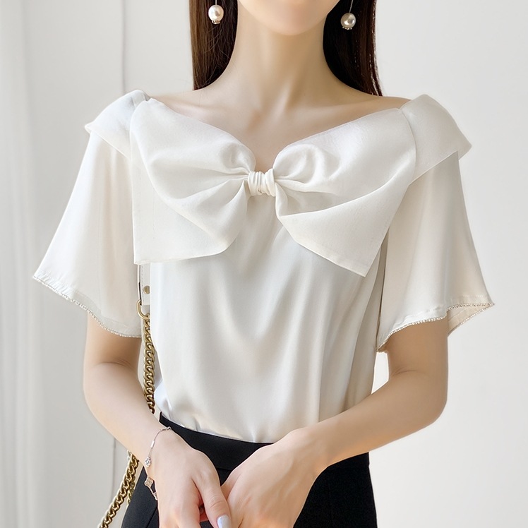 リボンブラウス トップス ブラウス 袖あり 半袖 Vネック シフォン リボン かわいい 大人可愛い きれいめ シンプル カジュアル 大人 上品 おしゃれ お洒落 かっこいい レトロ 大人可愛い