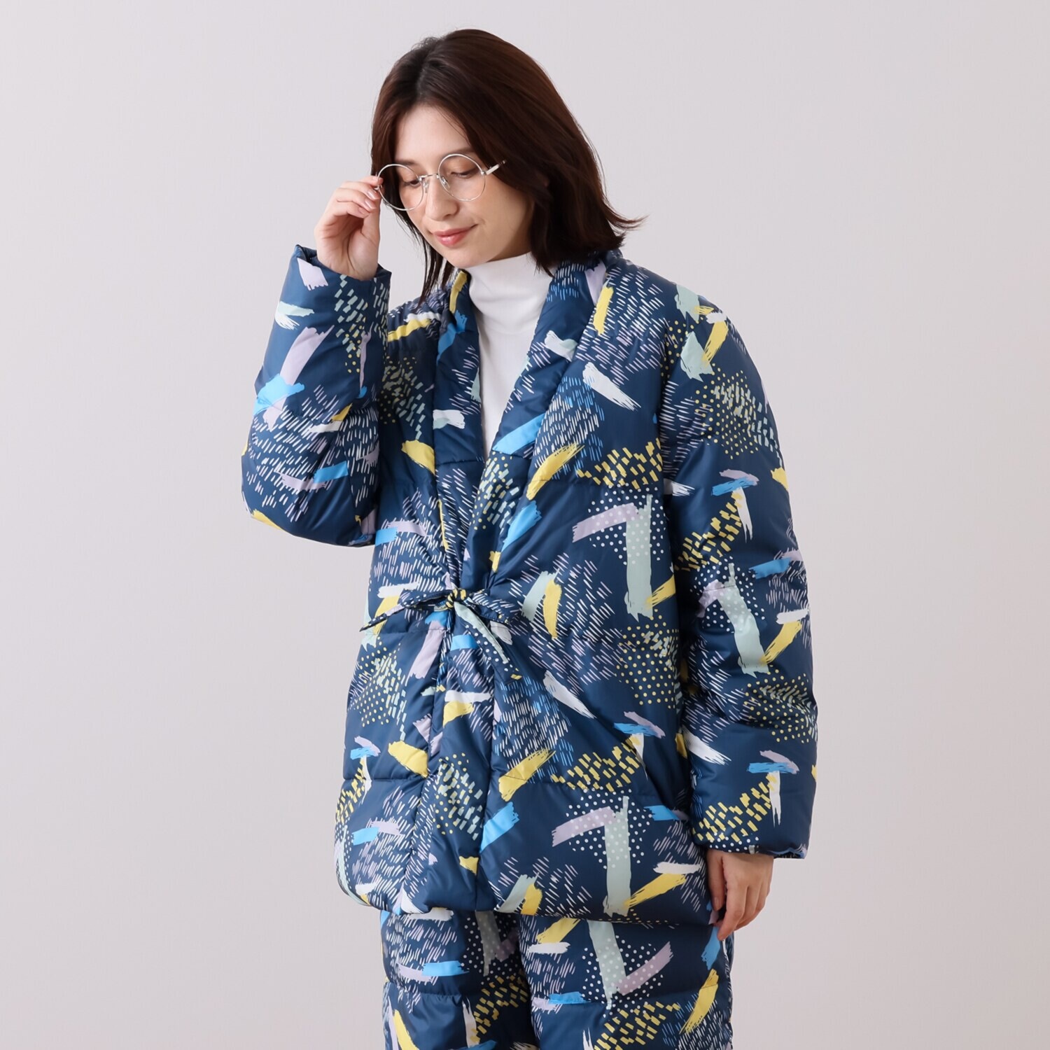 新品未使用 モリリン 軽くてあったか ホワイトダックダウン 羽毛ハンテン ちゃんちゃんこ ネイビー XL