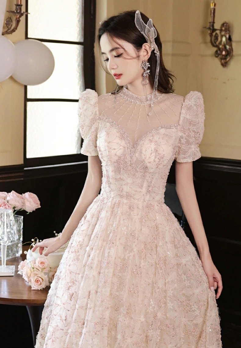 XS-3XL レディース　ウェディングドレス　カラードレス 結婚式　花嫁 披露宴　刺繍 二次会 パーティードレス 演奏会 お嫁さん 発表会 　シャンパン