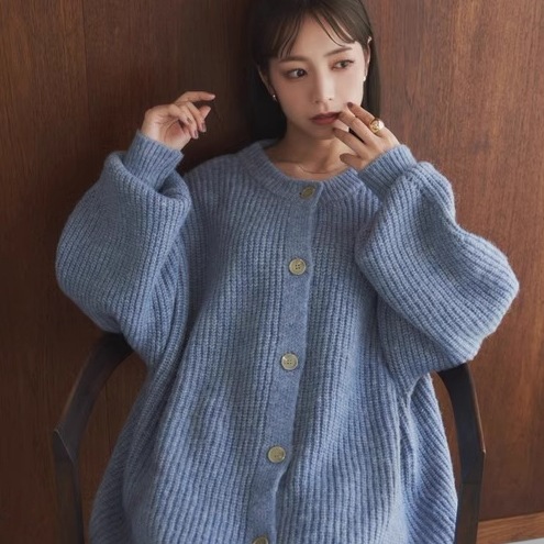 トップス カーディガン 袖あり 長袖 ラウンドネック 襟なし もこもこ モコモコ 前開き ポリエステル ニット かわいい 大人可愛い シンプル 大人 おしゃれ お洒落 レトロ 大人女子 ラフ ルーズ