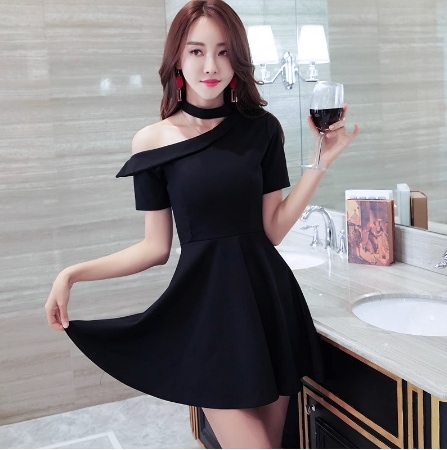 ワンピース ミニ ミニ丈 ショート ショート丈 袖あり 半袖 ホルターネック フレア Aライン かわいい 大人可愛い きれいめ シンプル カジュアル 大人 おしゃれ お洒落 かっこいい レトロ