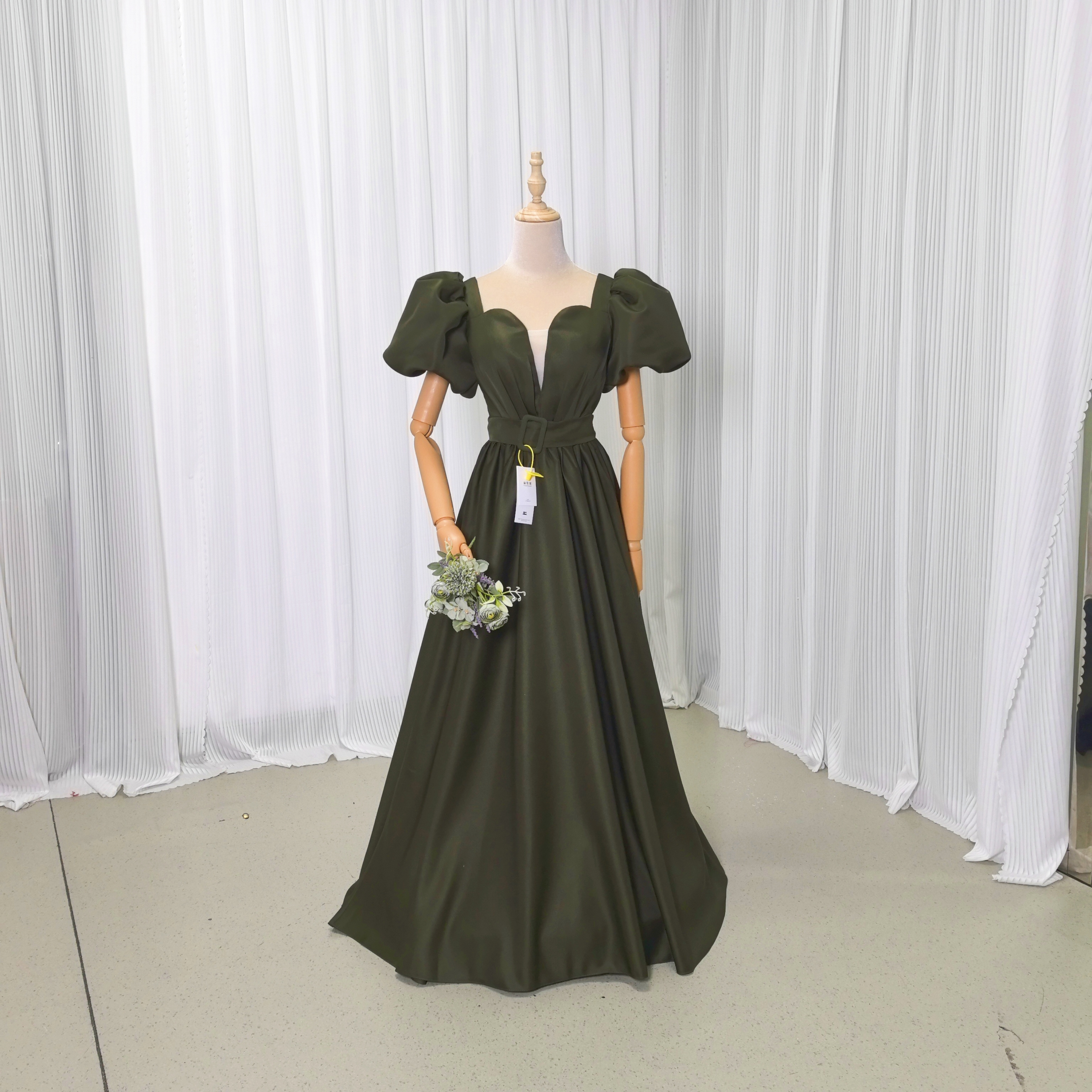 パーティードレス パフスリーブ 深めな緑 Vネック 背中見せ ロング 前撮り 2次会/合コン