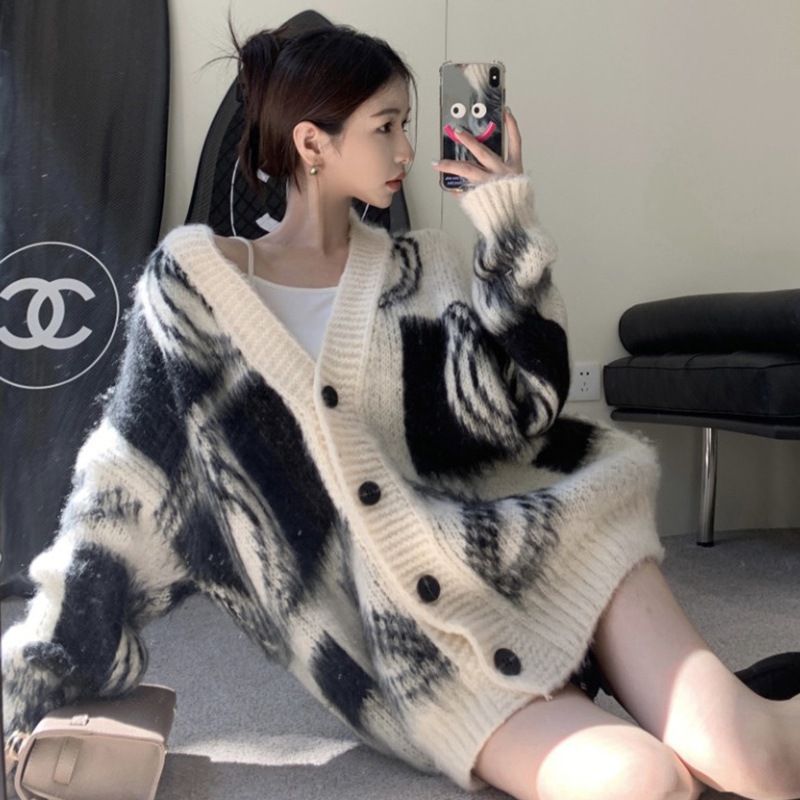 アウター レディース カーディガン 長袖 Vネック 前開き ボタン ドロップショルダー ミモレ丈 ニット オーバーサイズ ビッグシルエット 総柄 かわいい 可愛い フェミニン ガーリー キュート