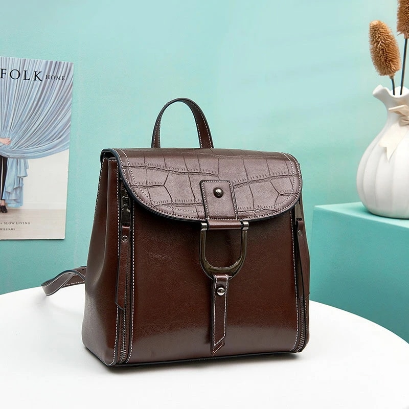 新规入荷続々 リュックサック レディース 通勤 軽量 バックパック 本革 通学 女子 大容量 大人 おしゃれ リュック 無地 軽量 小さめ ビジネス マザーズバッグ マザーズリュック かわいい 2wa