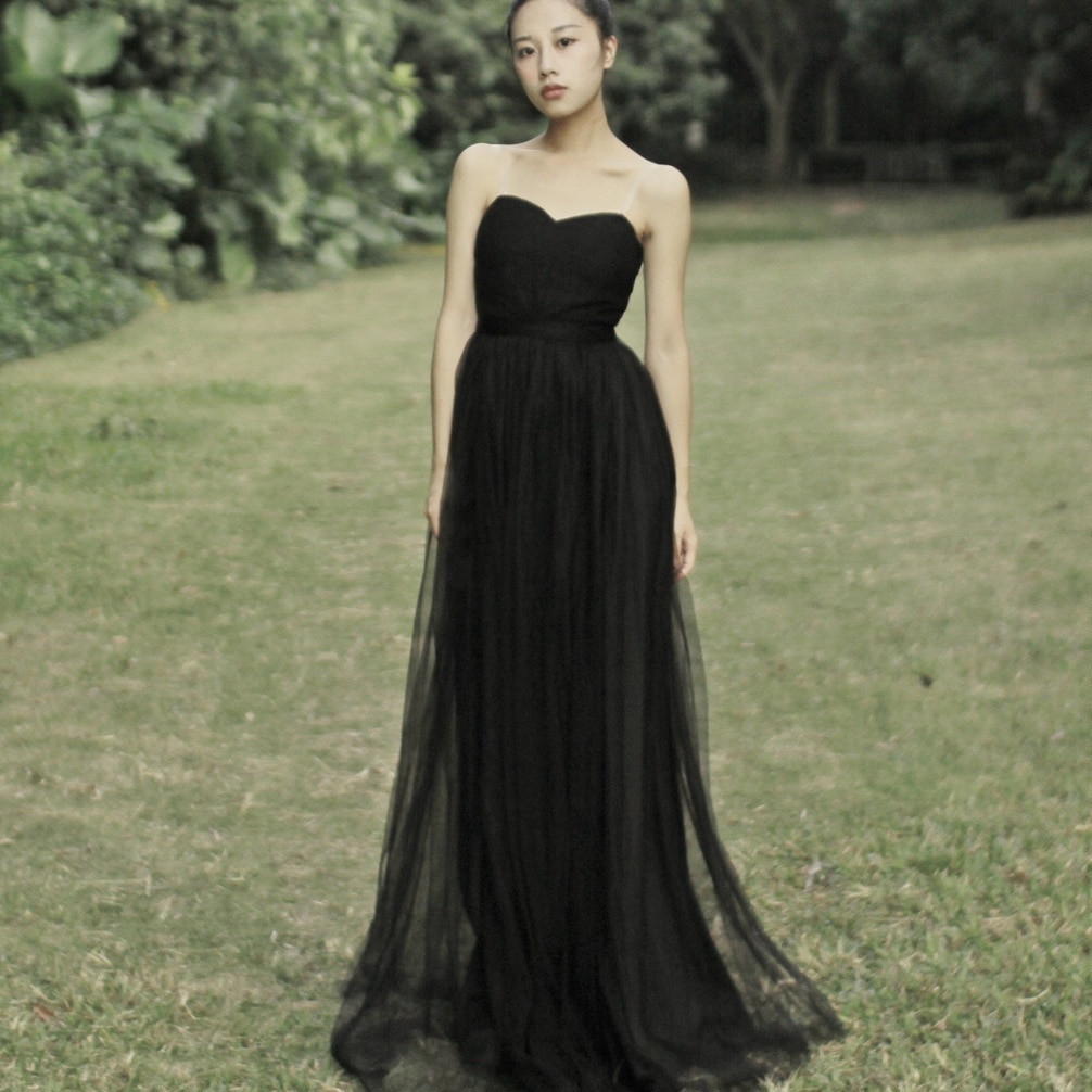 ドレス 衣装 イブニングドレス チューブトップ ホルダーネック ウエストマーク シースルー セミフレア ロングドレス ロング丈 バックシャン 透け感 ステージドレス 発表会 かわいい 大人可愛い 7,862円