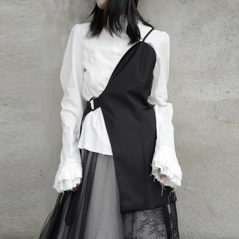 春と夏の新しい女性のベストノースリーブパーソナリティファッション女性の日本のベストコートトレンドブラックオールマッチパーソナリティ女性のファッション