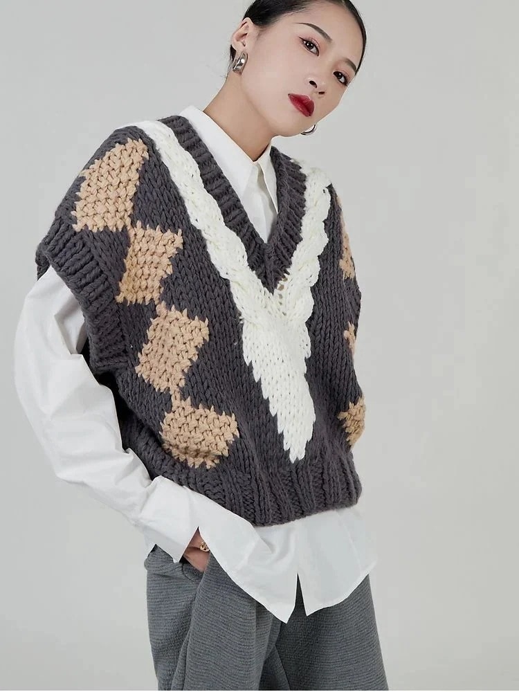 人気なリプニット 秋冬 新作 厚手 セーター ゆったり 百掛け 怠惰風 ニット ベスト ニッチデザイン プルオーバーデザイン ニットカーディガン
