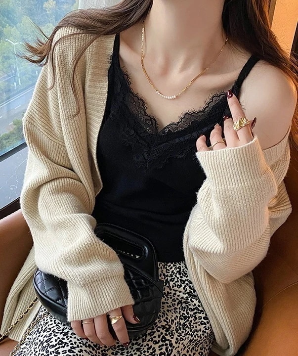 選べる福袋レースキャミソール リブキャミソール タンクトップ 黒 白 セクシー インナー エレガント フォーマル Vネック 韓国 レディース オルチャン 大人女子 オトナ女子 クール リブ レース