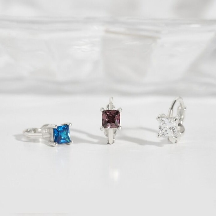 芸能人の着用925シルバーニューデーワンタッチリングの耳飾り/韓国の人気ブランド 韓国正規品 韓国の人気商品 韓国ファッション 韓国ジュエリー デイリーアクセサリー SNSで人気 韓国ファッション 韓