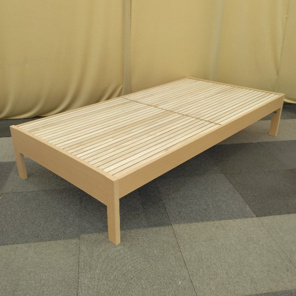 シングル ベッドフレーム 細すのこヘッドレスベッド シングル 使用期間は３ヶ月ほど ベッド台 フレームのみ 一人暮らし ワンルーム おしゃれ 29,510円