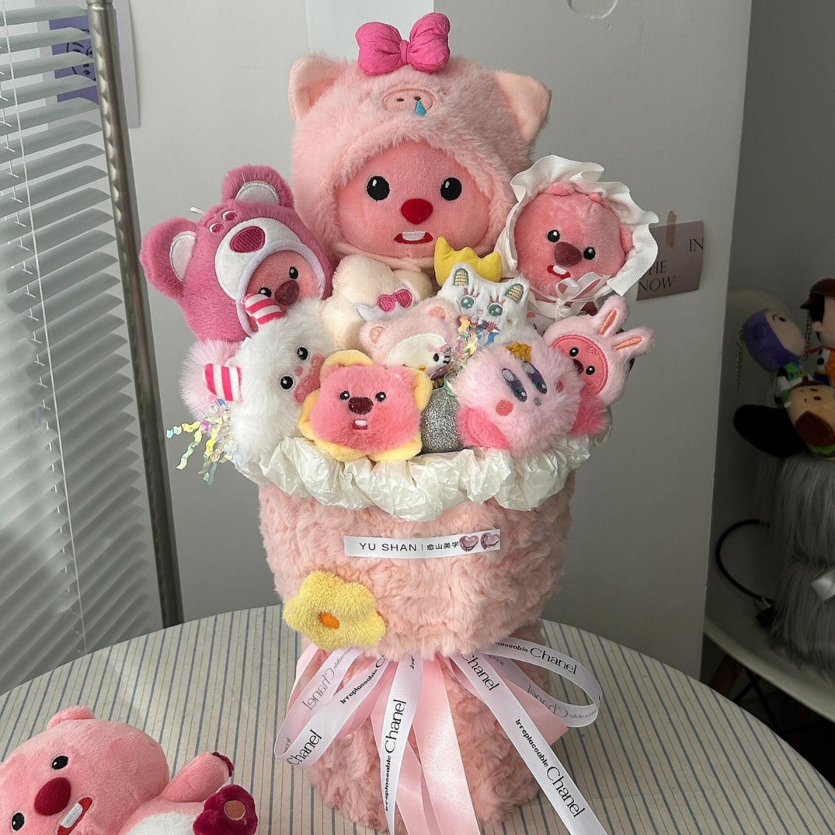 女の子が親友ガールフレンド友人に贈るルーピーブーケ誕生日プレゼント人形実用的でキュートでクリエイティブ