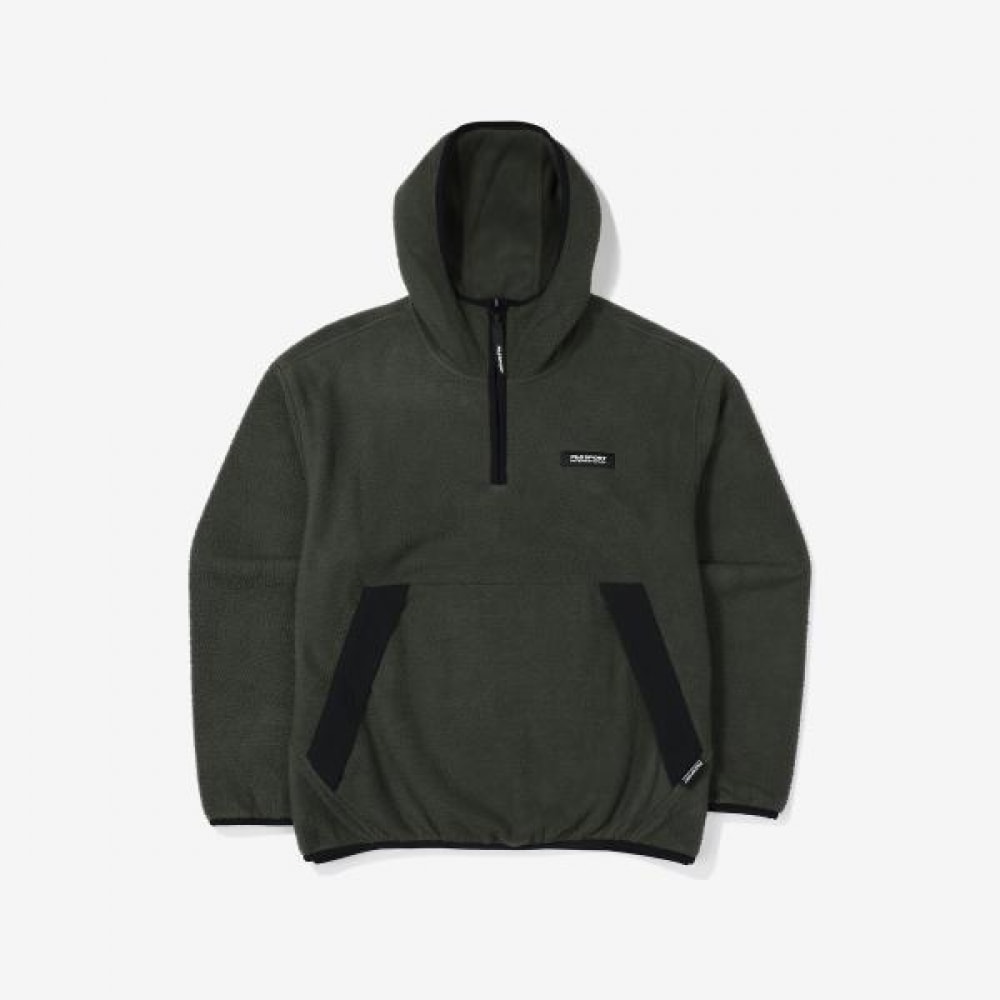 FILA フリース半ズボンパーカー