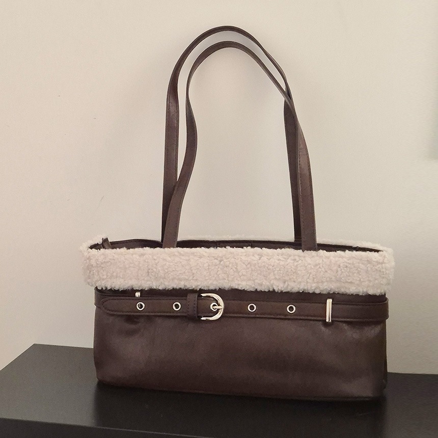 【ACHER】バックル ムートン ショルダーバッグ