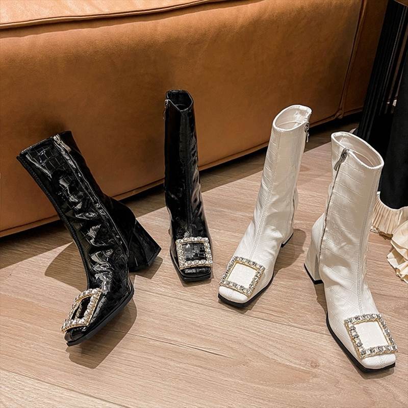 1～3日で出荷NEWカラー追加2色スクエアトゥとヒールチャンキーレディースブーツショートブーツラインストーンシューズ靴無地大人かわいい大人女子きれいめ可愛い甘めガーリー歩きやすい