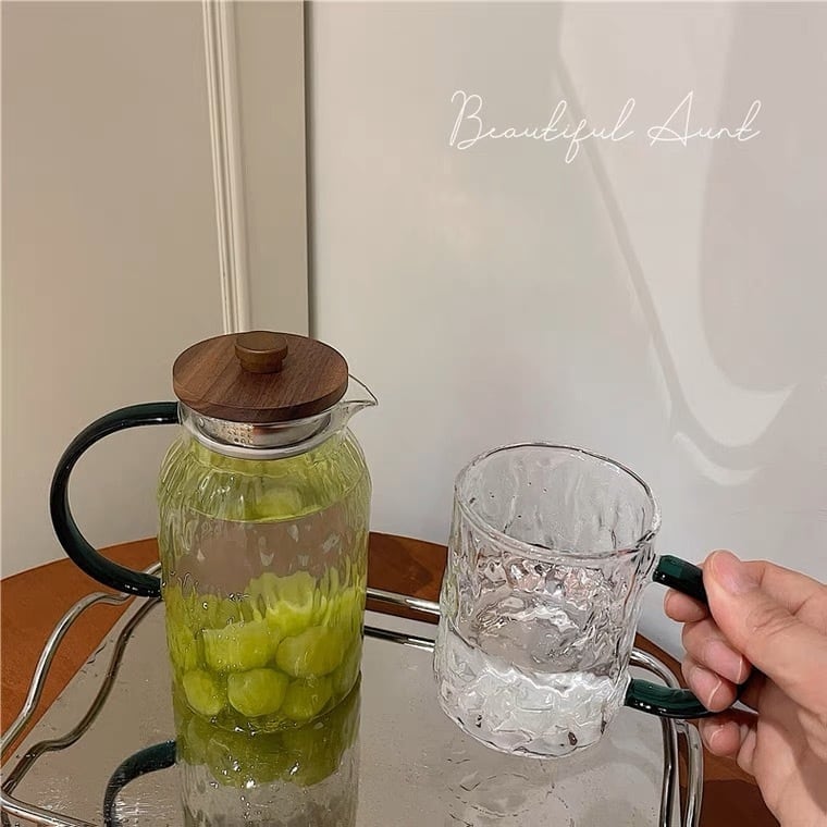 ティーポット　ピッチャー　スタイリッシュ　ティータイム　デザート　カフェ　レストラン　プレート　 デザイン　アンティーク　 　ヴィンテージ