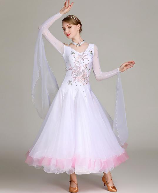 白ピンク配色豪華モダンドレス　ゴージャス社交ダンスドレス　ラインストーン　キラキラインターナショナルダンス衣装 ラテンワルツドレス スパンコール　競技着 練習服　レッスン着　発表会舞台演出服　送料無料