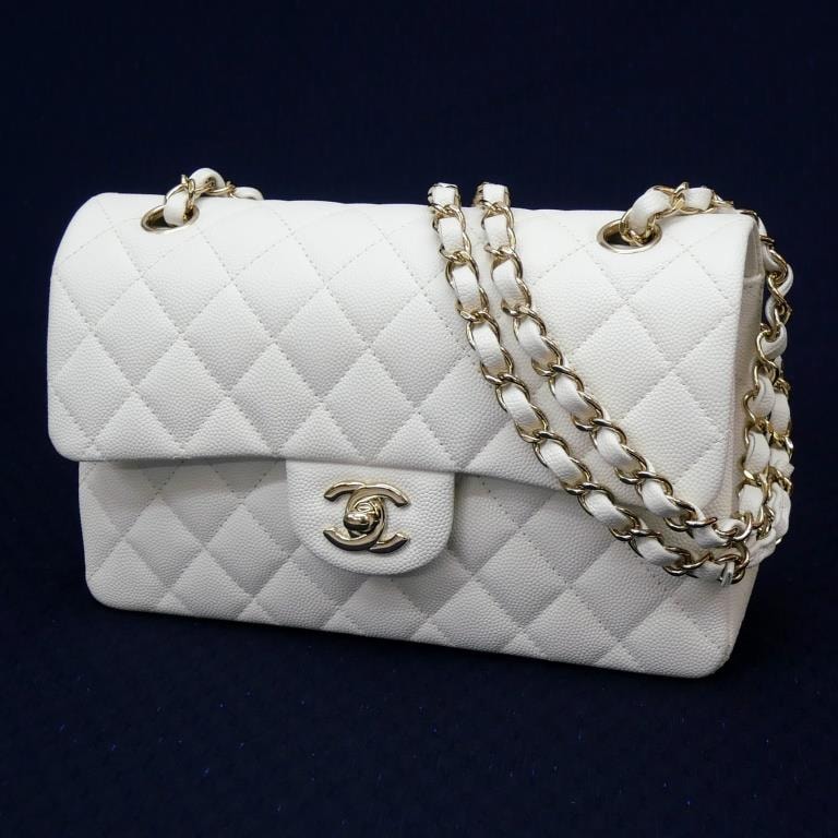 シャネル CHANEL チェーンショルダーバッグ マトラッセ23 Wフラップ G金具 白 キャビアスキン 【中古】(65553)