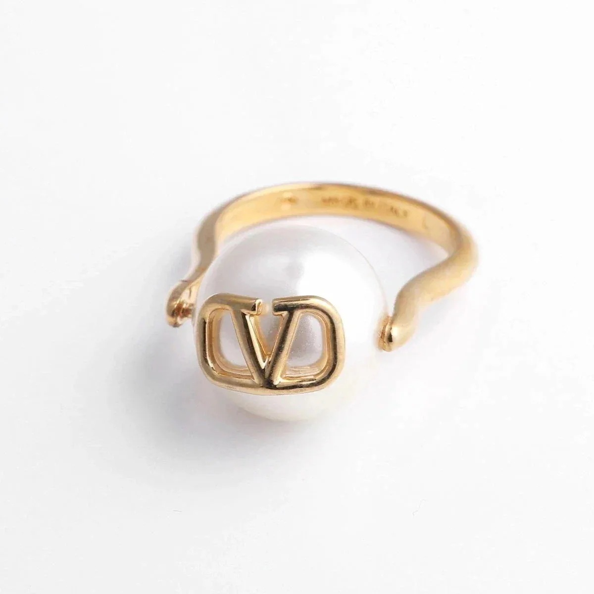 VALENTINO ヴァレンティノ リング 4W2J0U83DHC レディース 指輪 Vロゴ パール アクセサリー 0O3】 【mega】