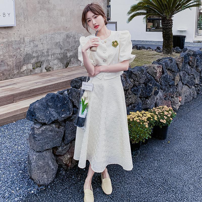 2024年夏女性のための美しい小さなドレスキキョウツーピースデザインロングスカートスーツ妖精