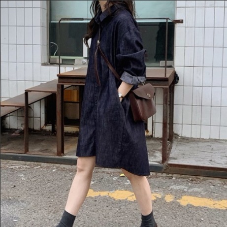 レディース トップス ワンピース ドレス 上着 シャツワンピ 羽織 前開き デニムシャツ 膝丈 ミドル丈 長袖 ドロップショルダー レギュラーカラー ストレート 2way 綿 ポリエステル シンプル