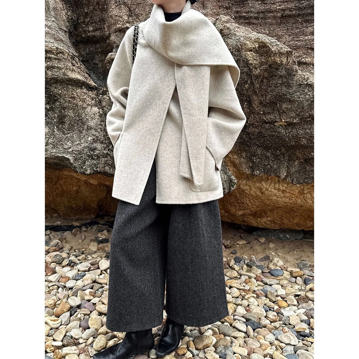 女性用高級スカーフカラー両面ウールコート2025秋冬新作ルーズコート5089