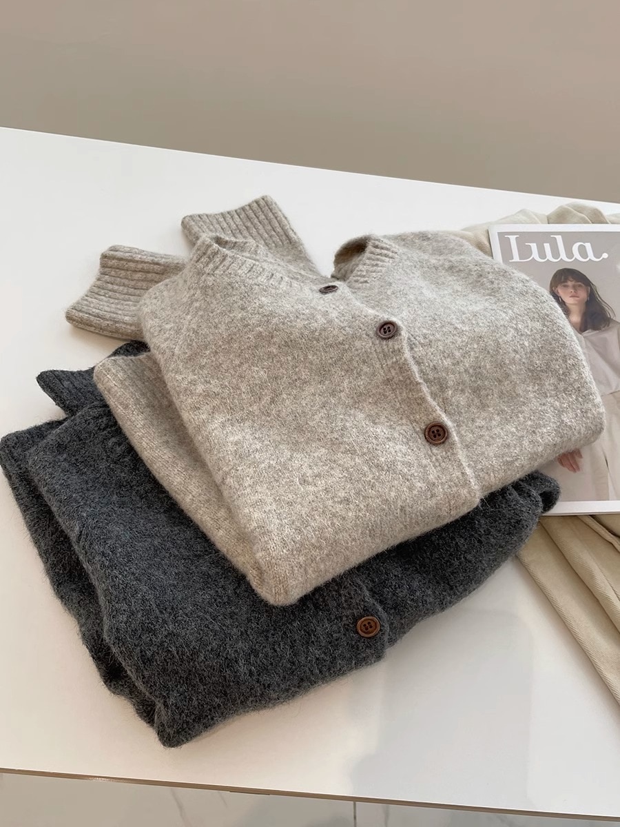 ウール入り韓国風ラウンドネックセーターカーディガンセーター秋と冬暖かくて柔らかいワックス状の多目的重ね着インナージャケット女性用春