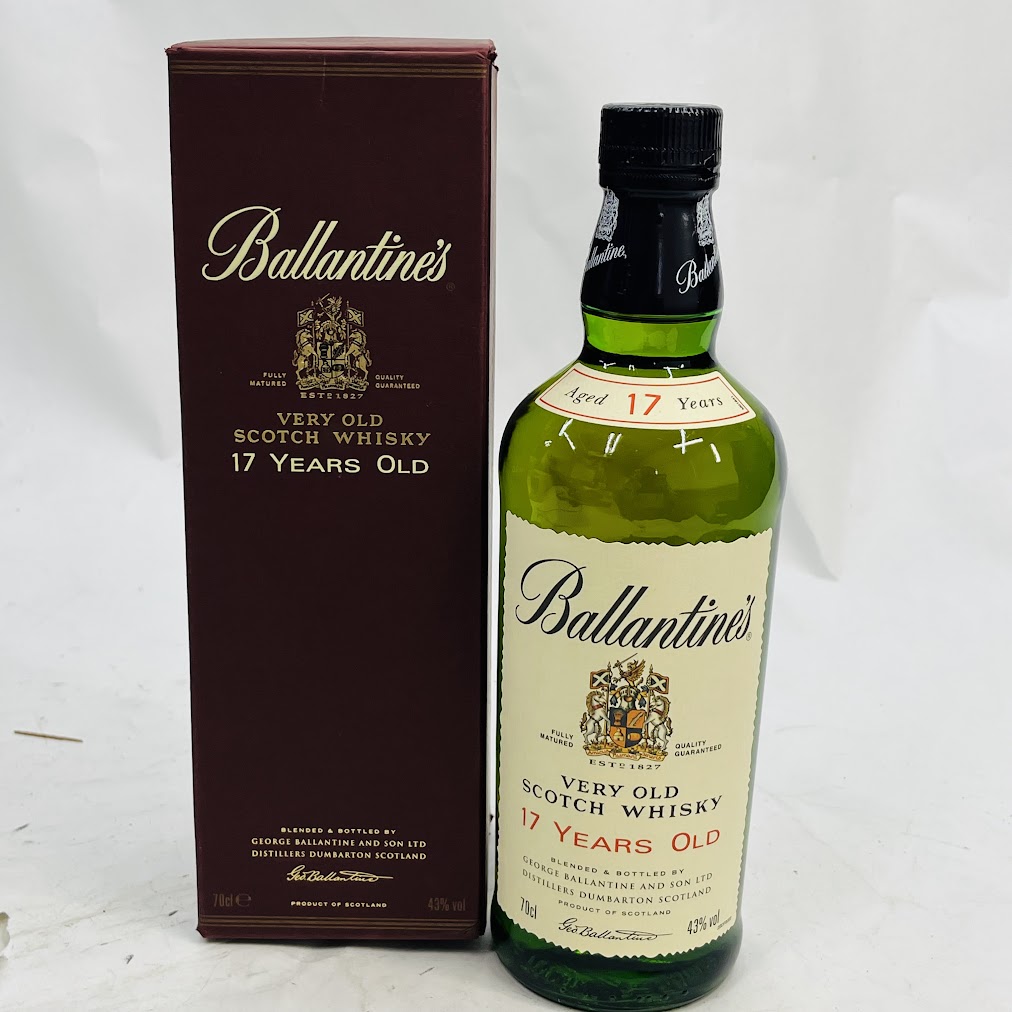 【未成年の飲酒は法律で禁じられています】ブレンデッド スコッチ ウイスキー バランタイン 17年 700ml43度　赤紫箱