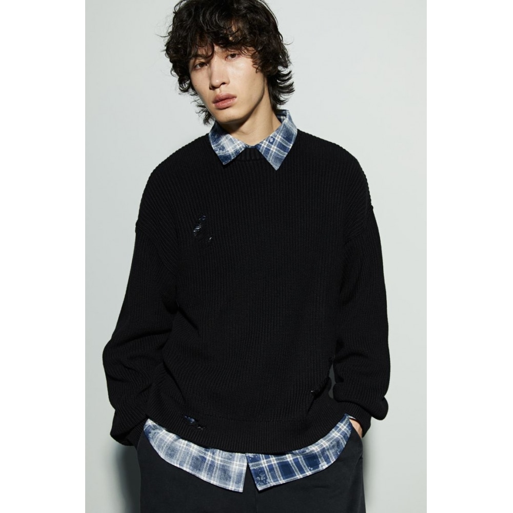 H&M ディストレスセータールーズフィットブラック