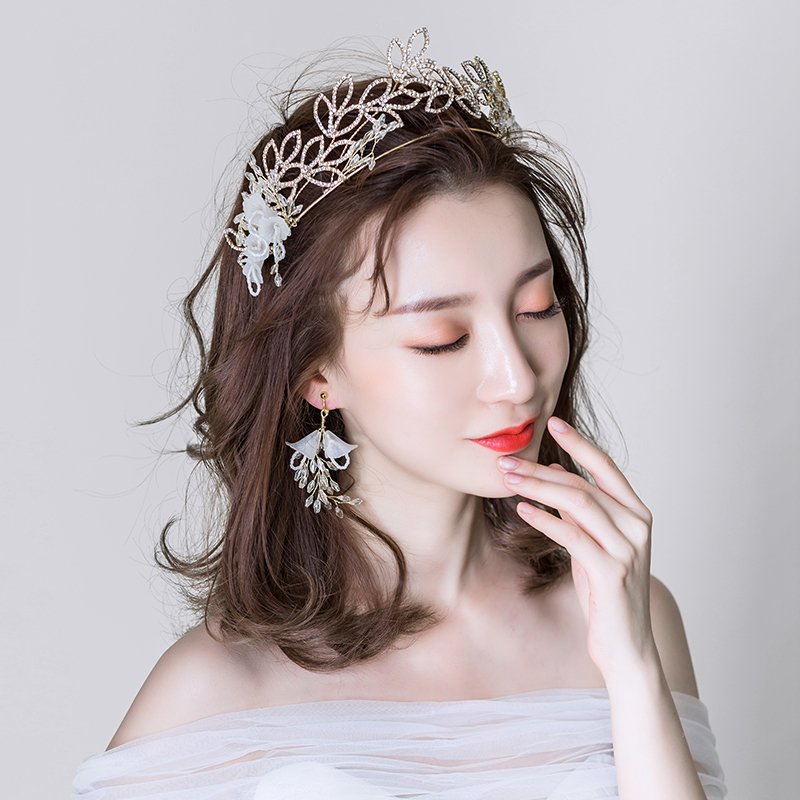 ウエディング ティアラ 安い 髪飾り カチューシャ 花嫁 ウェディング 結婚式 ヘッドドレス ブライ