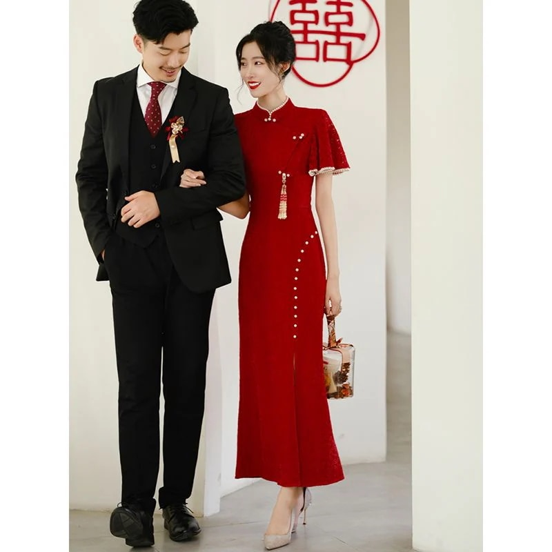 バーガンディのチャイナドレス乾杯スーツ2025スタイル若いスタイルスリム気質ハイエンド婚約ドレス女性用