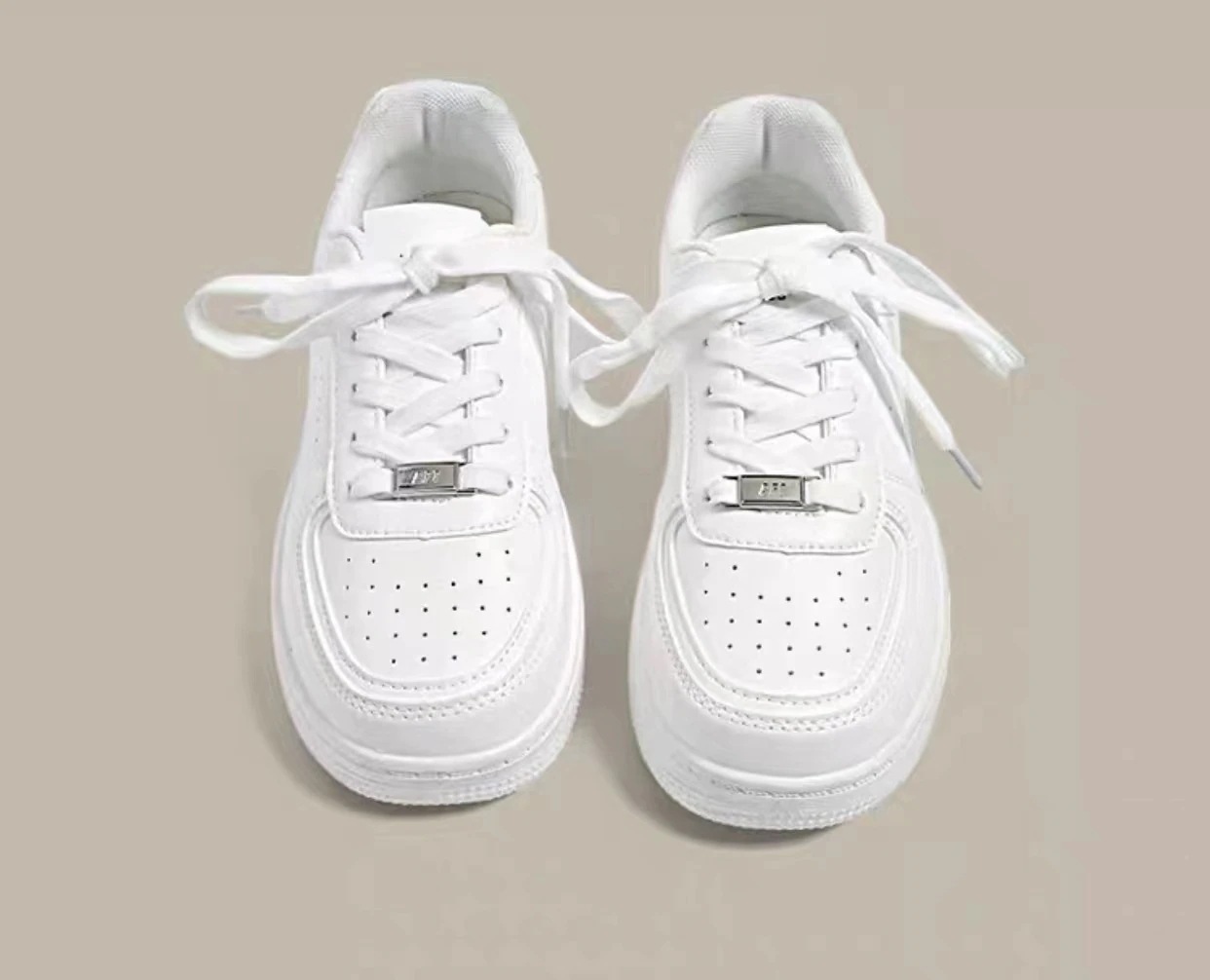 (2点セット)エアフォースワンホワイトシューズウィメンズ新韓国版厚底オールマッチ学生スポーツスニーカーインスティッド 福袋