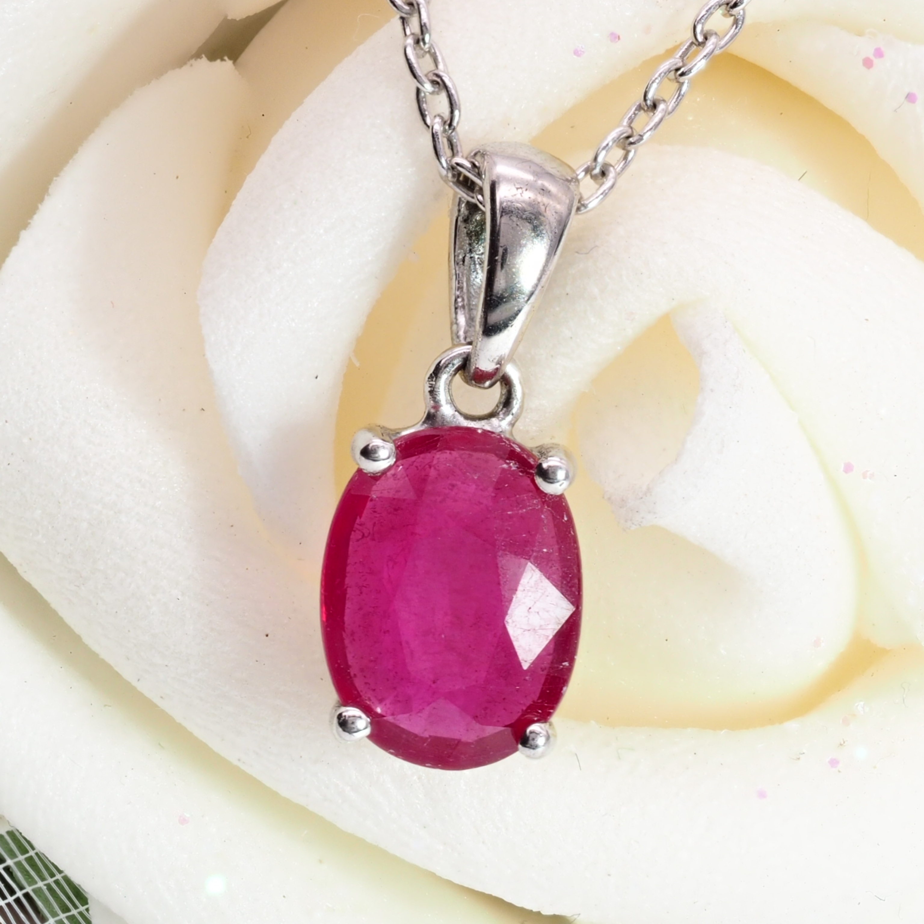 天然 ルビー ネックレス 一粒 大粒 宝石 ジュエリー 上品 数量限定！ 華奢 ジュエリー ペンダント 誕生日 バレンタイン 宝石 貴金属 ジュエリー 冠婚葬祭 セミフォーマル デート