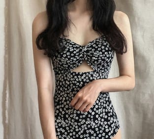 水着 ビキニ タンキニ セクシービキニ 体系カバー水着 かわいい 大人可愛い きれいめ セクシー シンプル カジュアル ナチュラル ゴージャス 華やか 大人 大人っぽい おしゃれ お洒落 w