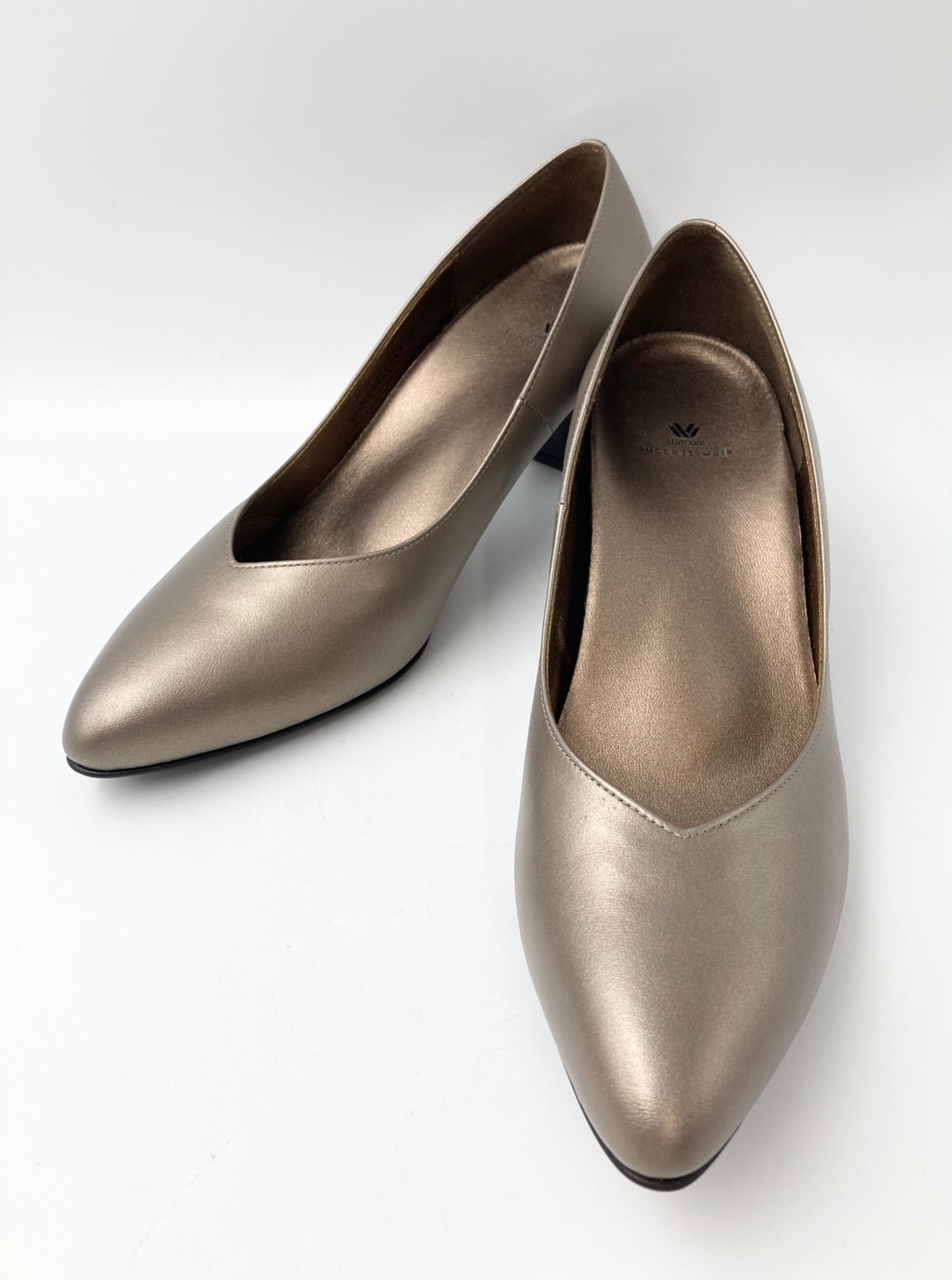 未使用展示品　SUCCESS　WALK　WIN009　EE　BR　24.5ｃｍ　サクセスウォーク　パンプス